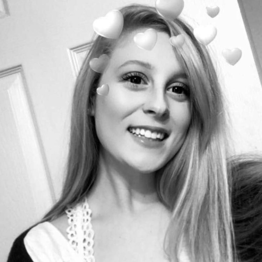 Meet your Posher, Katelyn